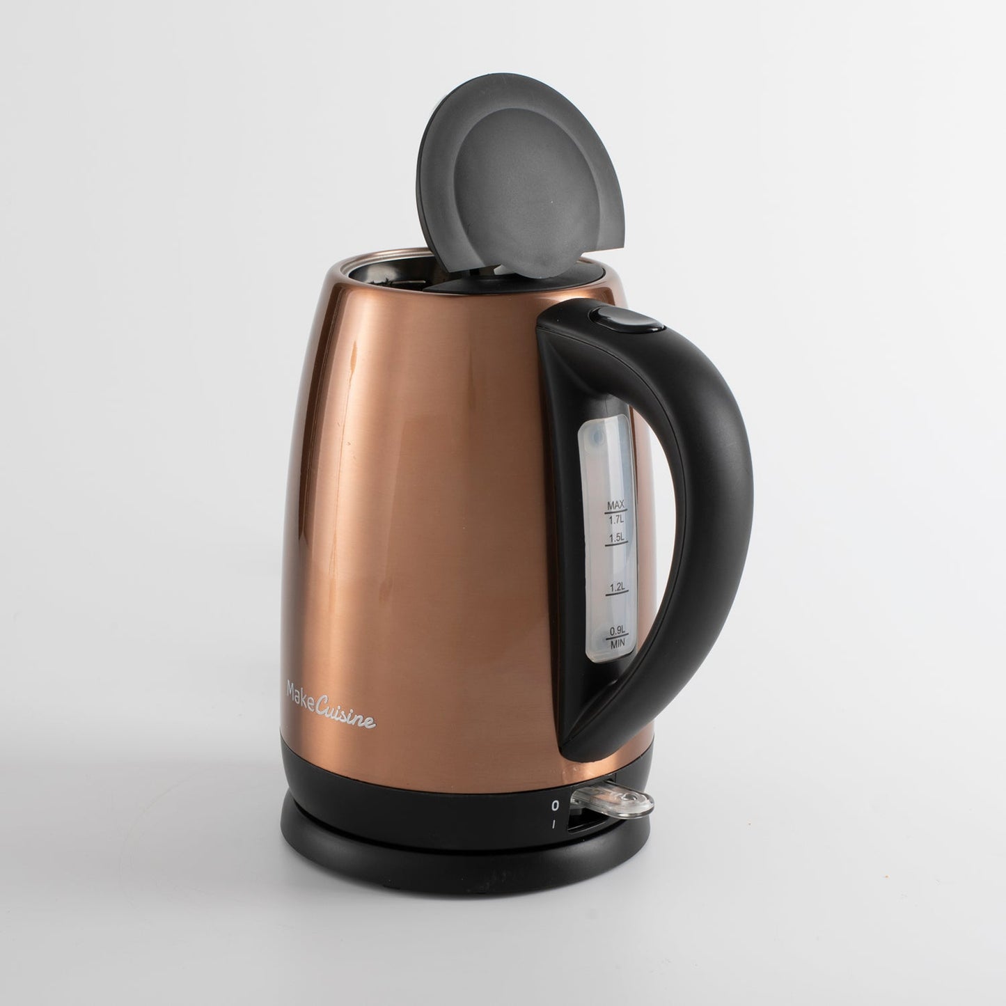 Hervidor Retro de agua eléctrico. Kettle Diseño Vintage color Copper Tech. 2200 W. Base giratoria de 360 grados con cuerpo inalámbrico. Elemento calefactor oculto. 1.7 Litros de agua. Cuerpo Acero Inox. Boquilla Acero Inox. Ebullición rápida. Indicador transparente de nivel. Tapa con Botón Apertura.